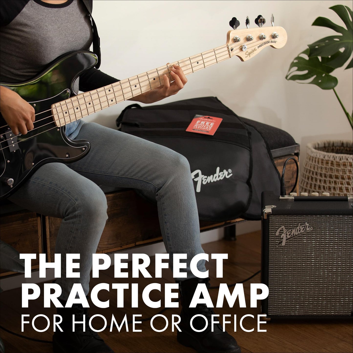 Fender Rumble 40 V3 Bass Amp for Bass Guitar, 40 Watts, with 2-Year Warranty Speaker, with Overdrive Circuit and Mid-Scoop Contour Switch